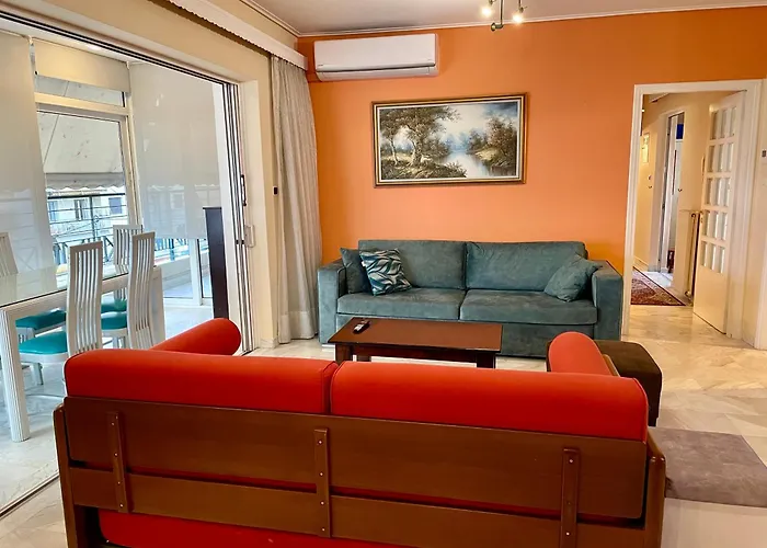 Flisvos Elite Seafront Luxury Apartment
