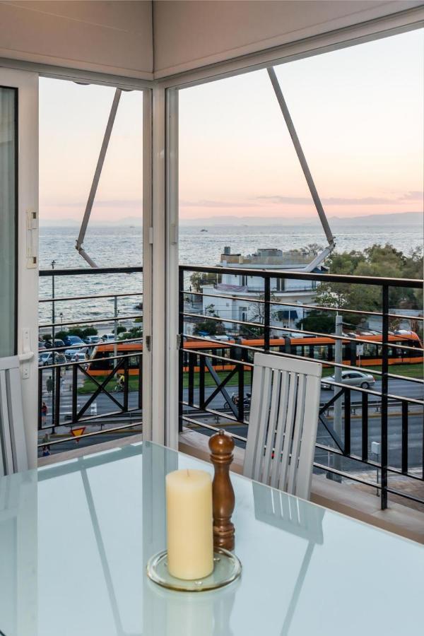 Flisvos Elite Seafront Luxury Apartament