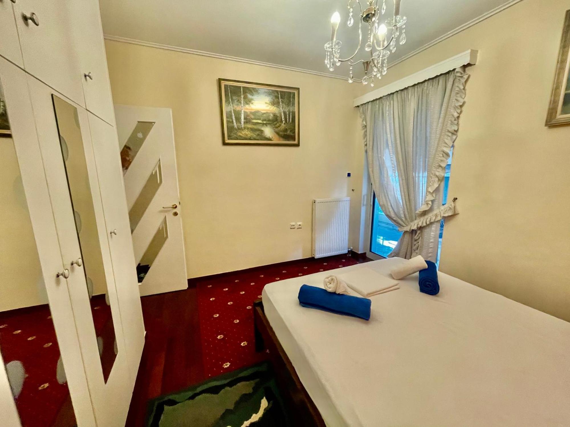 Flisvos Elite Seafront Luxury Atena